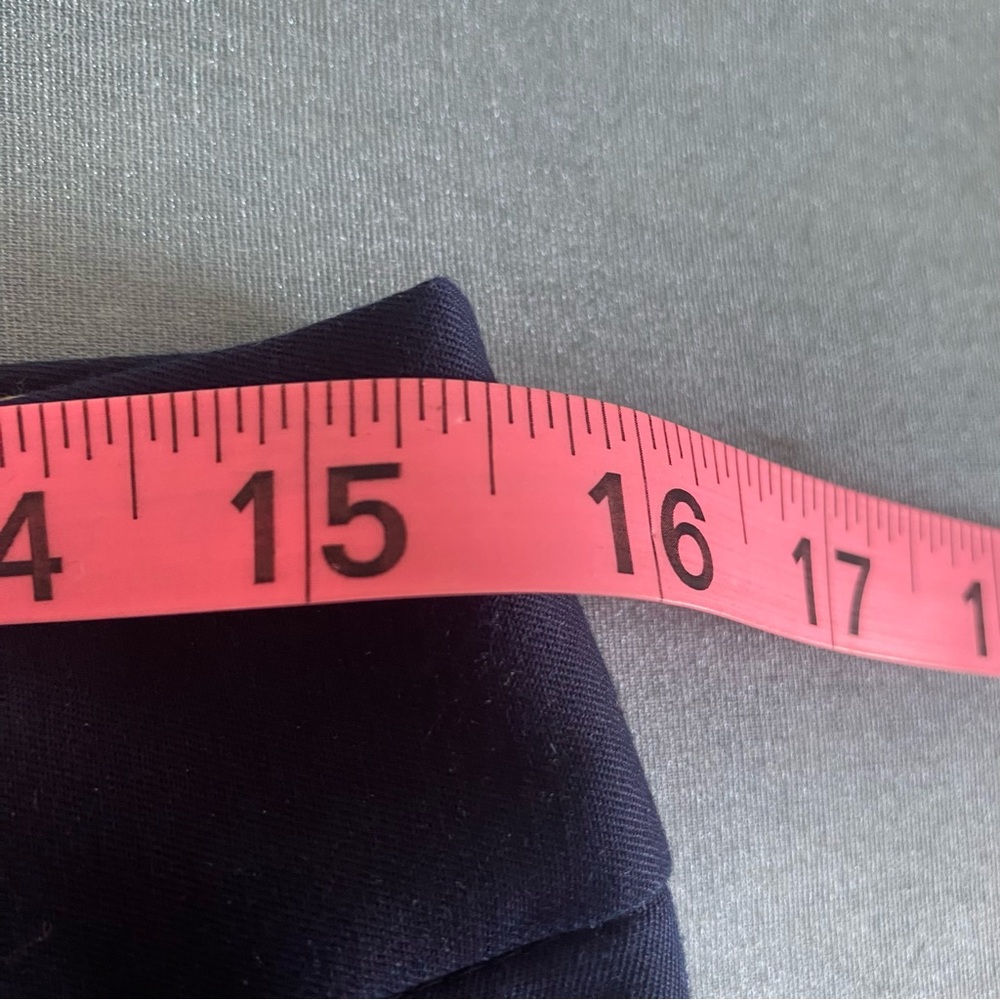 Talbots Perfect Crop Navy Blue Capri Pants - Like New - Size 6P - Picture 5 of 5